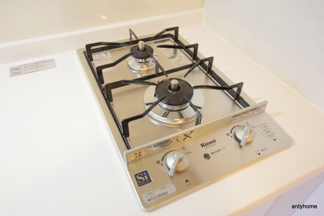 ライブカーサ本町　仲介手数料無料のキッチン