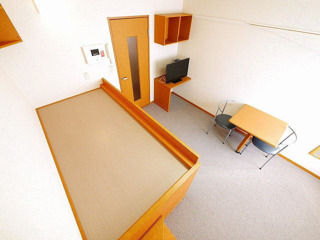 レオパレスＷＩＬＬ南郡山の洋室|落ち着いた色調の洋室です