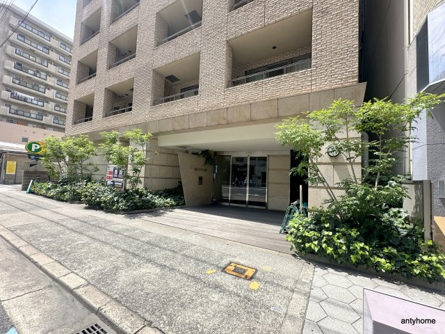 フォレステージュ靭公園　仲介手数料無料のエントランス
