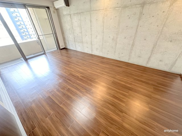 フォレステージュ靭公園　仲介手数料無料の居間・リビング