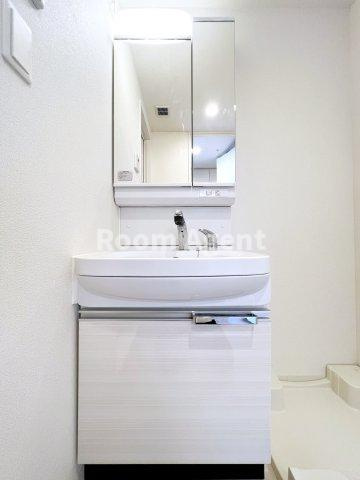 プレサンス桜通ザ・タイムズの洗面所