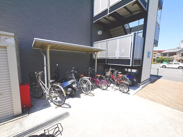 レオパレス大陽伍番館のその他共用部分|自転車置き場もあります