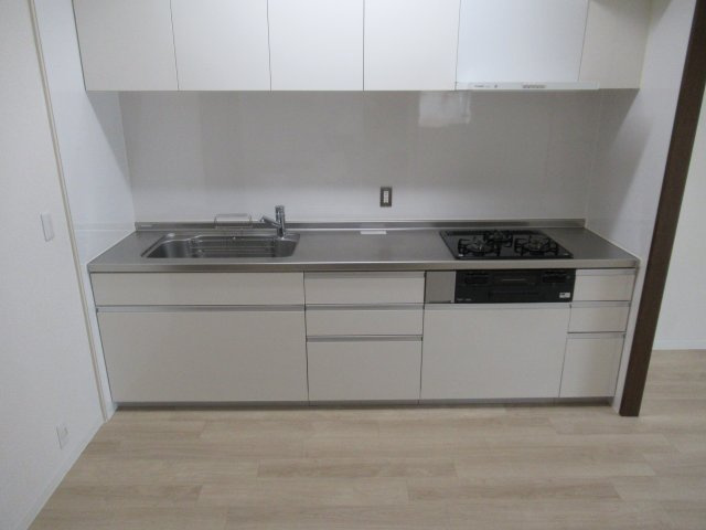 フレール兵庫浜崎通３ＬＤＫのキッチン|お料理しやすいキッチンです