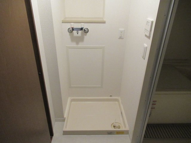 フレール兵庫浜崎通３ＬＤＫの洗面所|使いやすい洗面所です