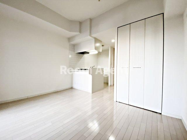 プレサンス桜通グレイスの居間・リビング