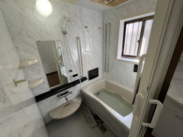 安堂寺町一丁目貸家の浴室