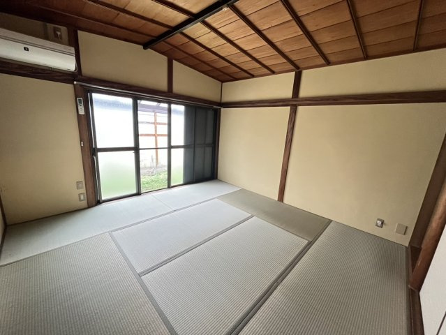 安堂寺町一丁目貸家の和室
