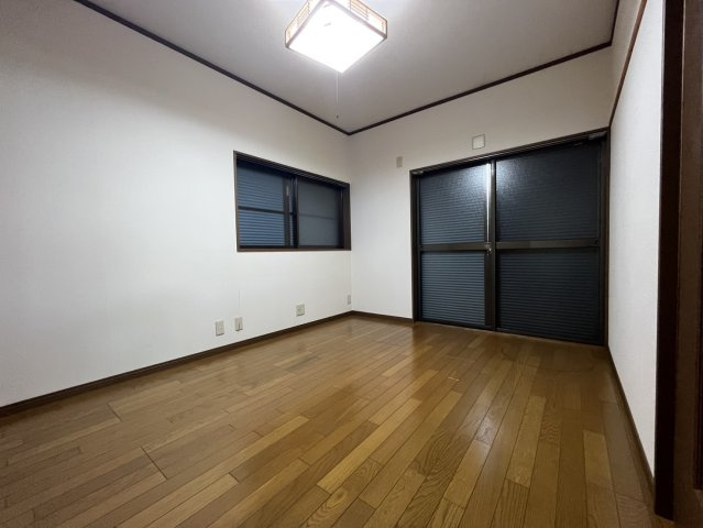 安堂寺町一丁目貸家の洋室