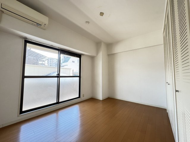 ヴェルドール六甲道の洋室