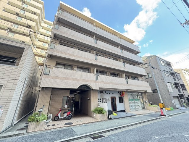 ヴェルドール六甲道の外観