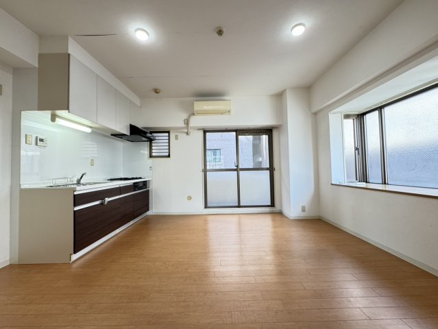 ヴェルドール六甲道の居間・リビング