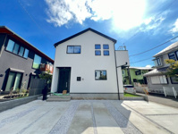 【駐車場並列4台可！南西角地の4LDK】杉田7期1棟の画像