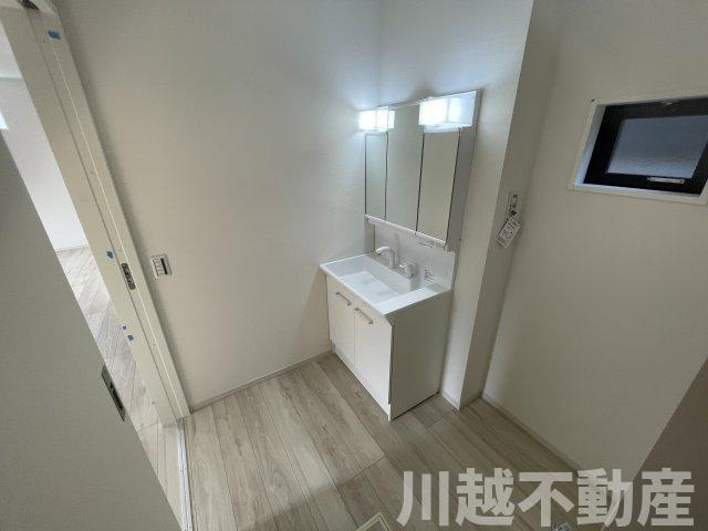 徒歩５分圏内にスーパーがあってお買い物便利の独立洗面台|物件探しから引き渡しまで全てお任せください