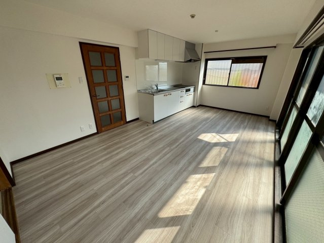 アゼリアコートの居間・リビング