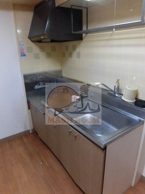 エバーグリーンのキッチン