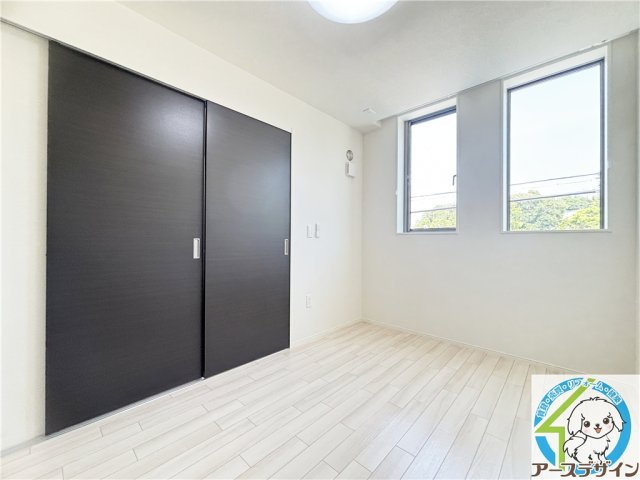 フロリバンダの洋室