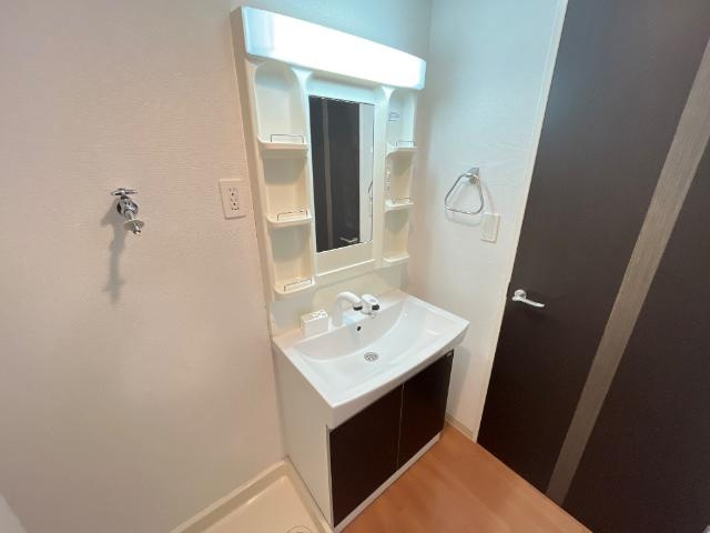 サン　ガーデン　Ａの独立洗面台|洗髪洗面化粧台