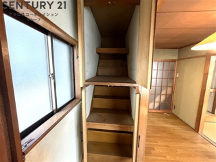 今津巽町戸建の収納