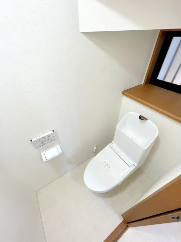 あきる野市伊奈　中古戸建のトイレ