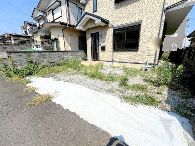 あきる野市伊奈　中古戸建の駐車場