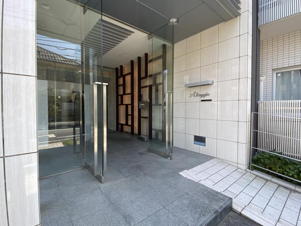 Alloggio アロッジオのエントランス