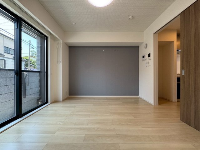 コンテ石橋の居間・リビング