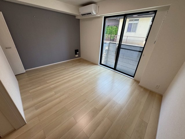 コンテ石橋の居間・リビング