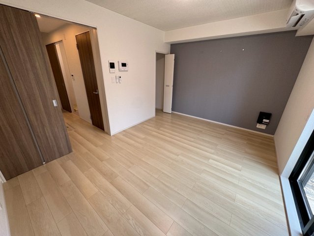 コンテ石橋の居間・リビング