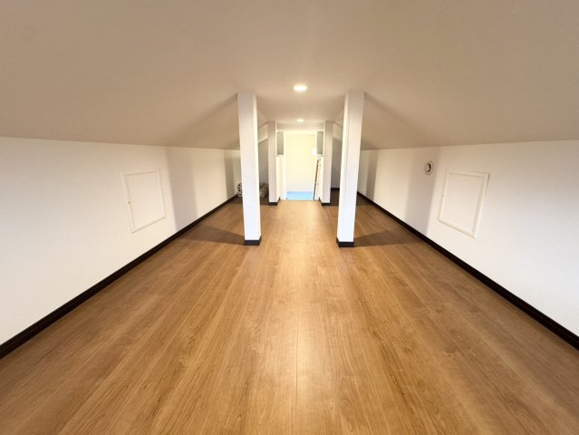 オール電化！ソーラー付き！電気に困らないまるで新築のような理想の中古戸建！栃木県下都賀郡壬生町の洋室|ロフトです