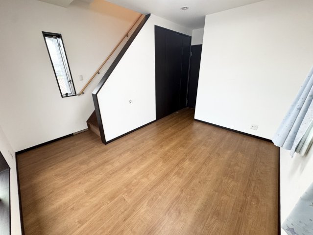 オール電化！ソーラー付き！電気に困らないまるで新築のような理想の中古戸建！栃木県下都賀郡壬生町の洋室|ロフト付きの洋室です