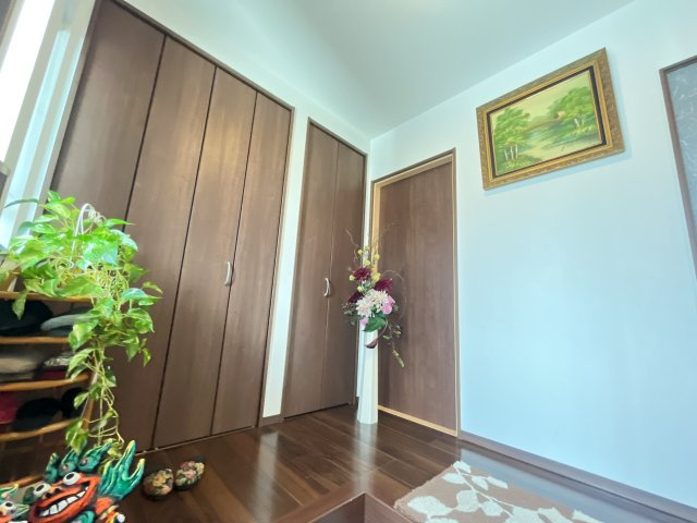 大津市神領3丁目　中古戸建の玄関