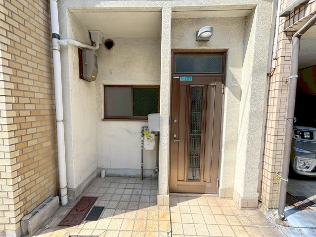藤井貸家のエントランス