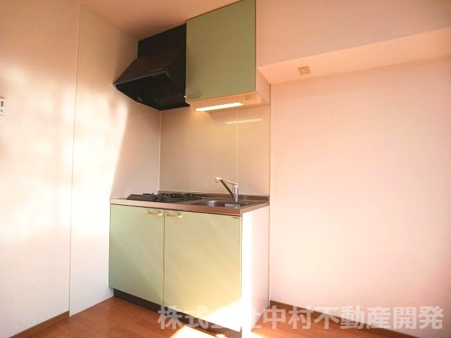ケインズ・マツバセのキッチン|※過去の室内写真のため現況と異なる場合があります
※地震前の写真です
