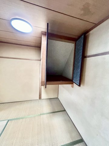 城山町3丁目テラスハウスの和室