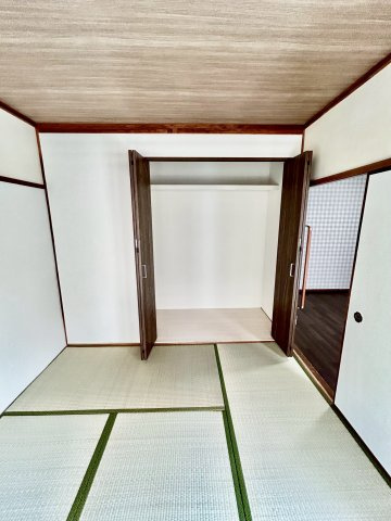 城山町3丁目テラスハウスの収納