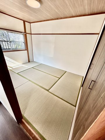 城山町3丁目テラスハウスの寝室