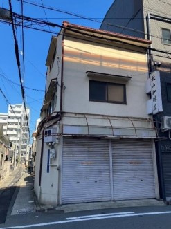 天下茶屋店舗の外観