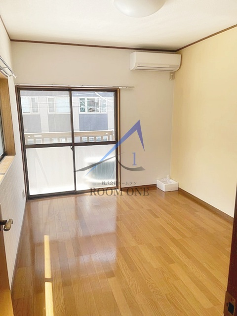 シャルマンミヨの居間・リビング|洋室のお部屋です。