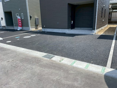 【駐車場】 | 旭市二2号棟 | 施工例:即日のご見学も可能です。お気軽に0476-37-3888までお問合せ下さい。