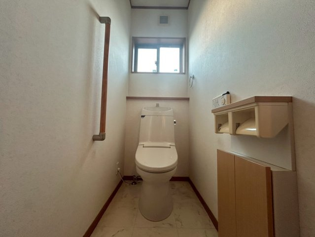 富津市青木３丁目　中古戸建のトイレ|２階
