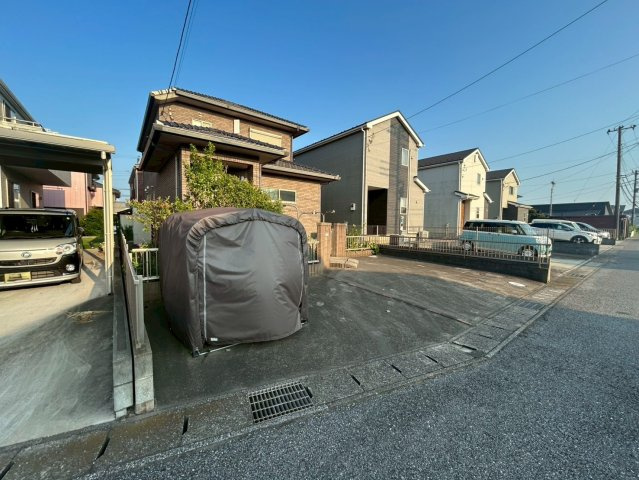 富津市青木３丁目　中古戸建の前面道路含む現地写真