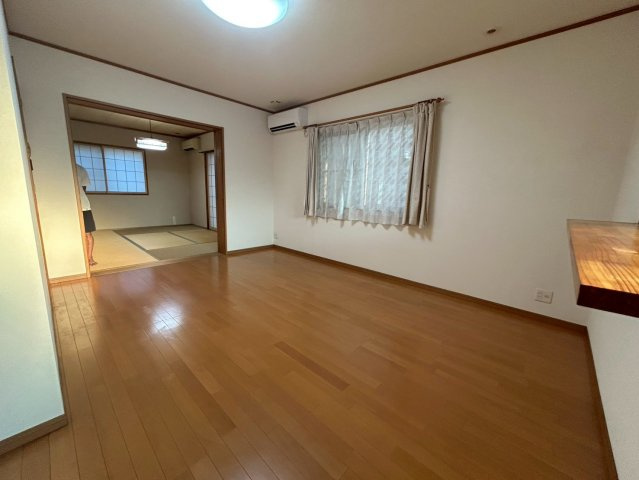 富津市青木３丁目　中古戸建の居間・リビング|１階