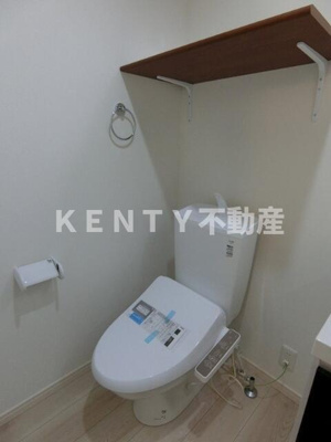 【トイレ】 | ハーミットクラブハウス羽田（仮） | コンパクトで使いやすいトイレです