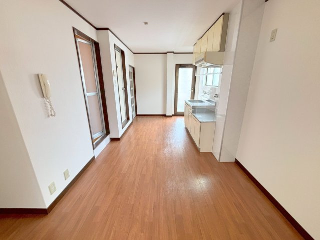 コンフォート片岡の居間・リビング