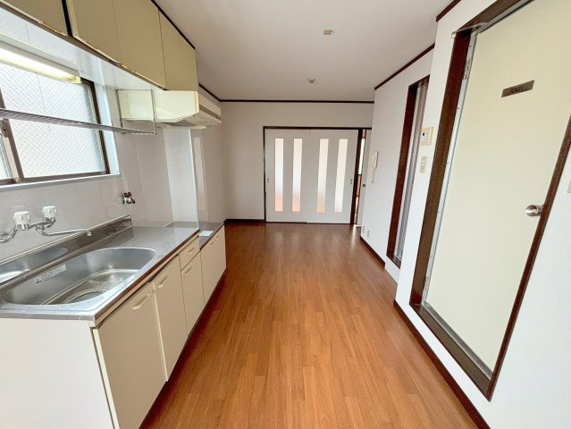 コンフォート片岡の居間・リビング