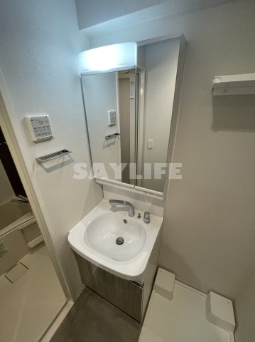 ブランシエスタ天満の独立洗面台