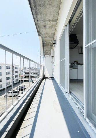 天神マンション　1号棟のバルコニー