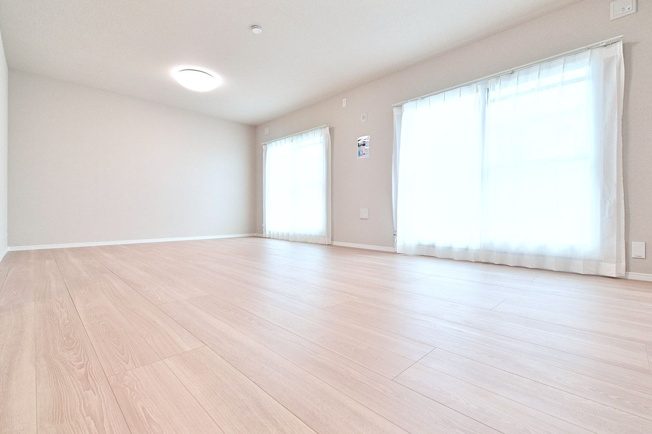 【居間・リビング】 | サンライフA棟☆仲介手数料半額☆