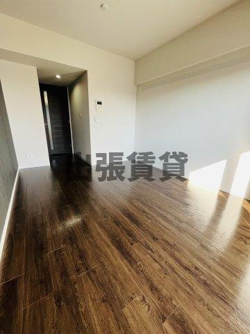 仲介手数料0円！RAFFLE OZONEの居間・リビング