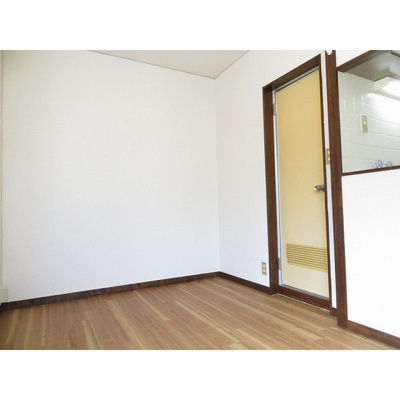 【居間・リビング】 | カーシュ上馬 | 居室